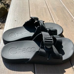 Black Women’s Chacos Chillos Slides